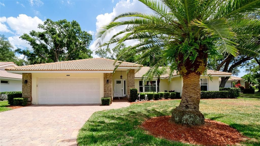 5721 GARDEN LAKES MAJESTIC BRADENTON, FL 34203