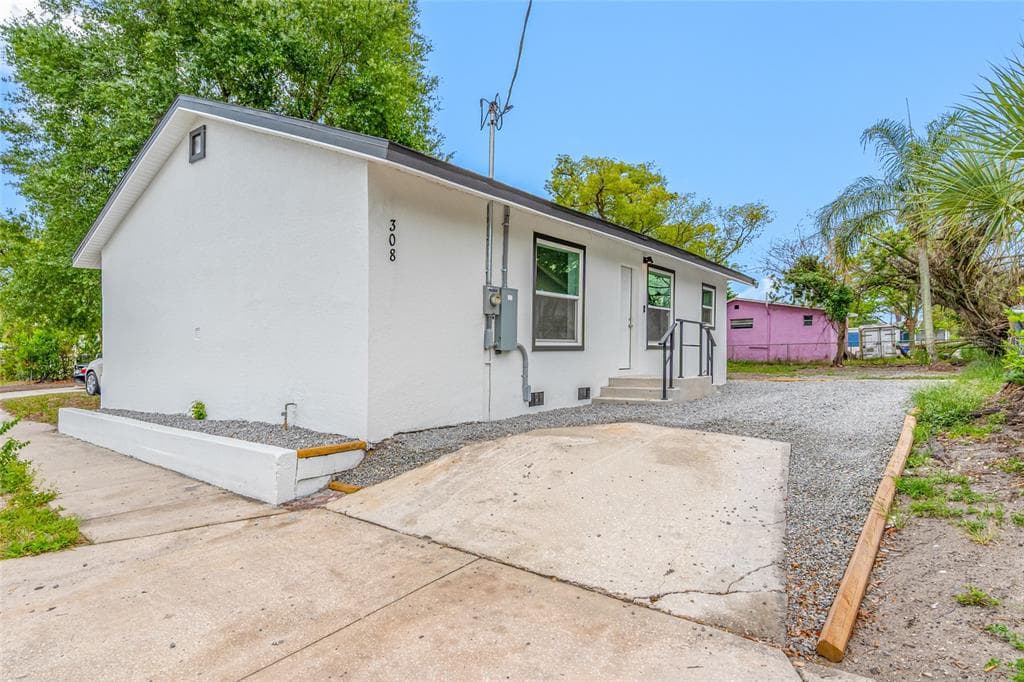 308 W 10TH STREET