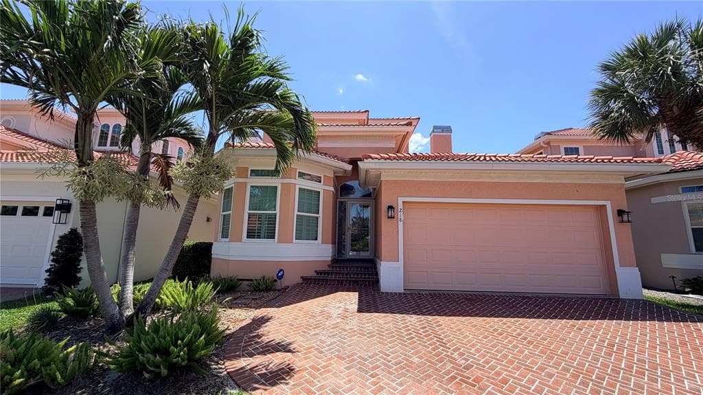 218 SAND KEY ESTATES DRIVE CLEARWATER BEACH, FL 33767