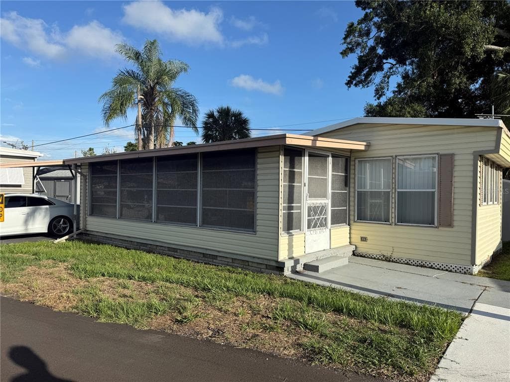12674 SEMINOLE BOULEVARD UNIT S18 LARGO, FL 33778