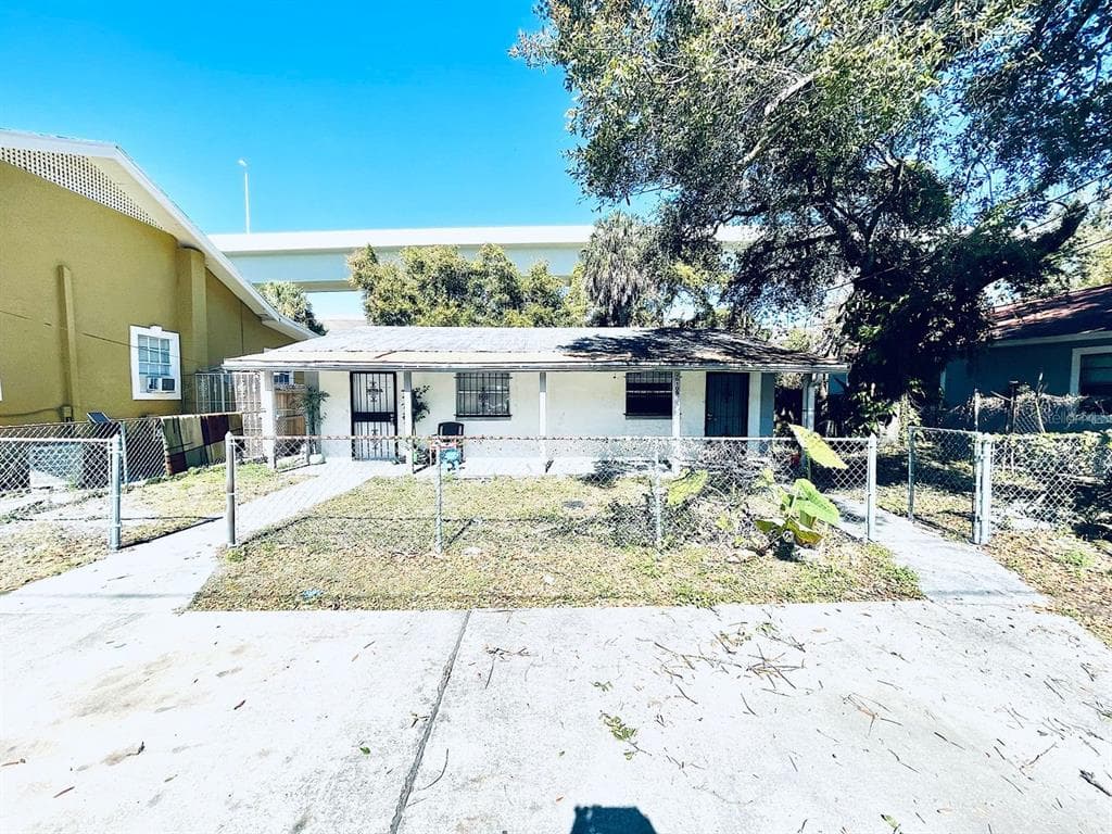 2610 DURHAM STREET UNIT B TAMPA, FL 33605