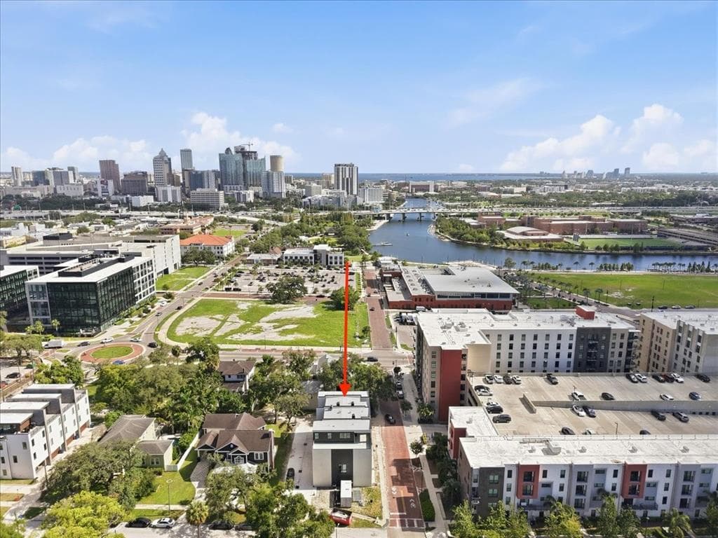 2119 N OLA AVENUE UNIT 2