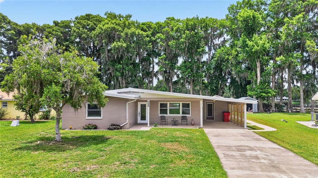 7588 S CRESCENT LOOP FLORAL CITY, FL 34436