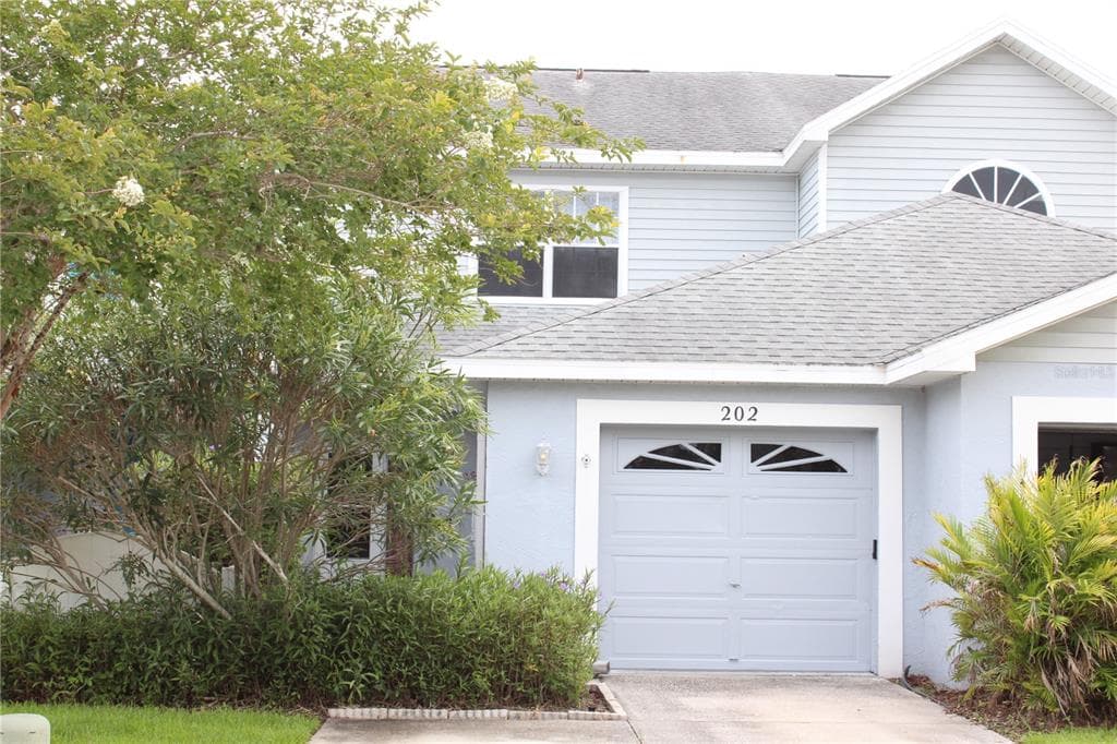 202 HEMINGWAY DRIVE OLDSMAR, FL 34677