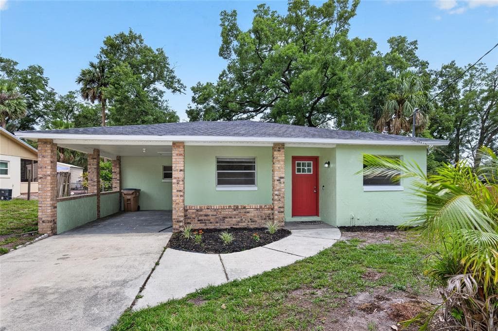 25342 CARNOUSTIE DRIVE SORRENTO, FL 32776