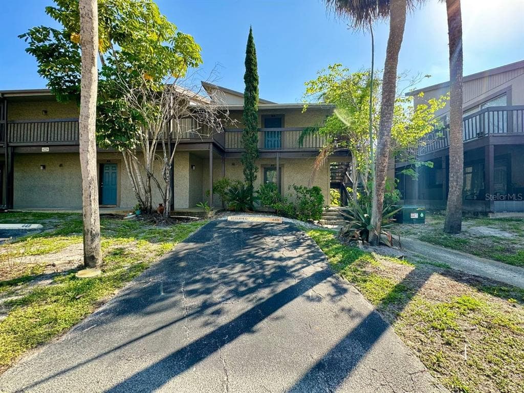 6324 NEWTOWN CIRCLE UNIT 24B5 TAMPA, FL 33615