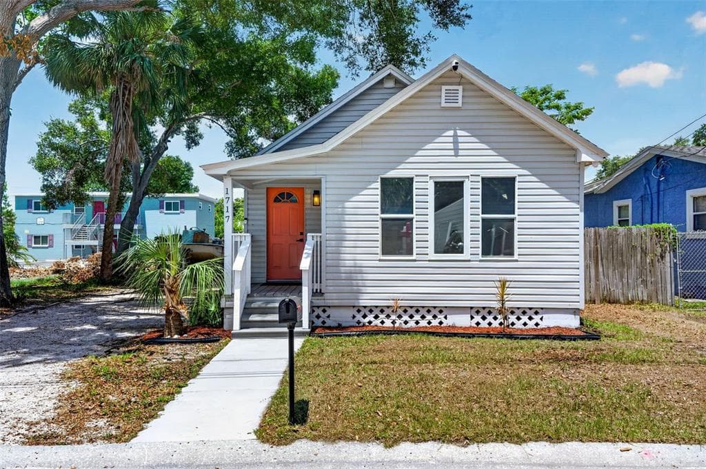 1717 18TH STREET S ST PETERSBURG, FL 33712