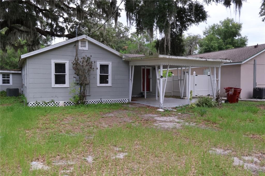 1202 N FERRELL STREET PLANT CITY, FL 33563