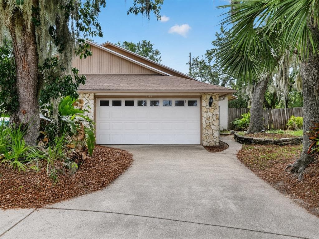 5298 INDIAN LAUREL COURT ORLANDO, FL 32808