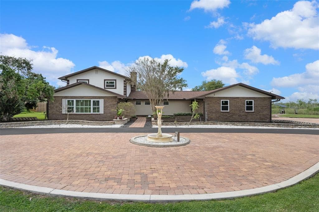 2309 CYPRESS WALK WAY