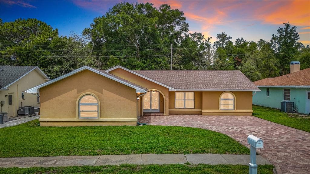 18817 PARADE ROAD HUDSON, FL 34667
