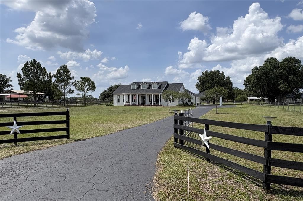 18622 DORMAN ROAD LITHIA, FL 33547