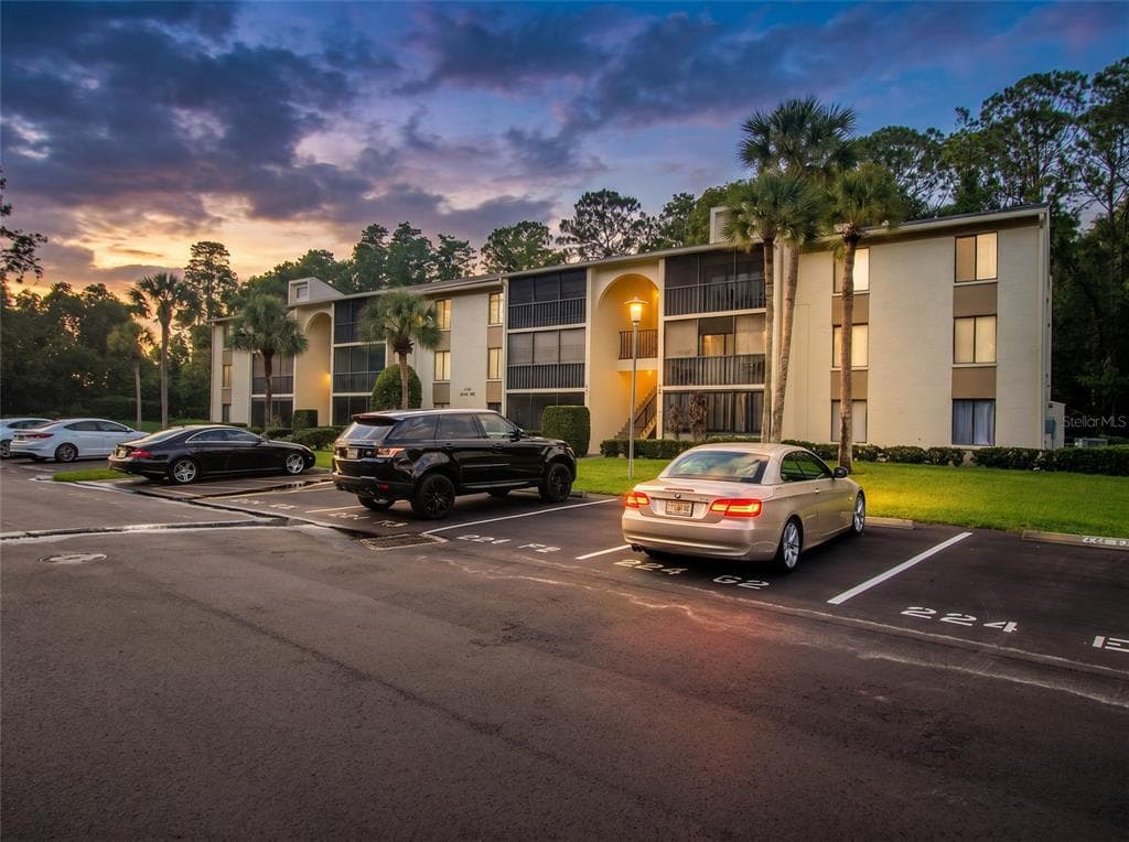 3101 LAKE PINE WAY S UNIT G2 TARPON SPRINGS, FL 34688