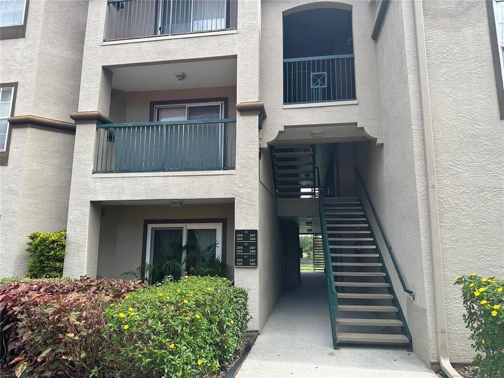 4209 WOODSTORKS WALK WAY UNIT 1205 LUTZ, FL 33558