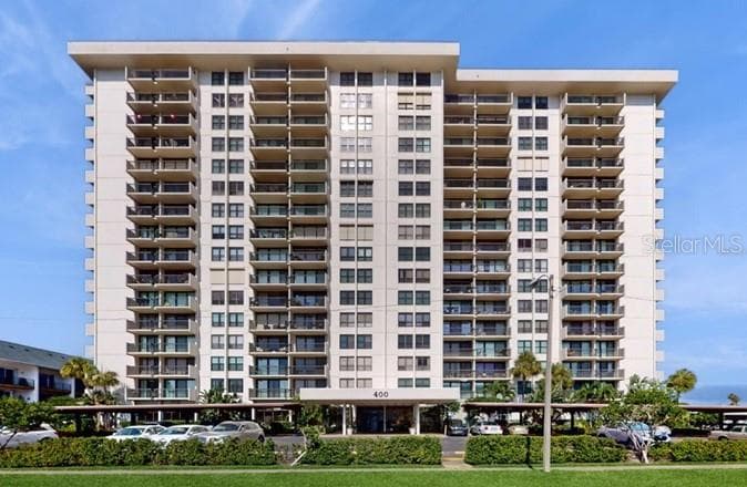 400 ISLAND WAY UNIT 210