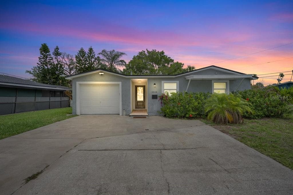 5510 BAYOU GRANDE BOULEVARD NE ST PETERSBURG, FL 33703