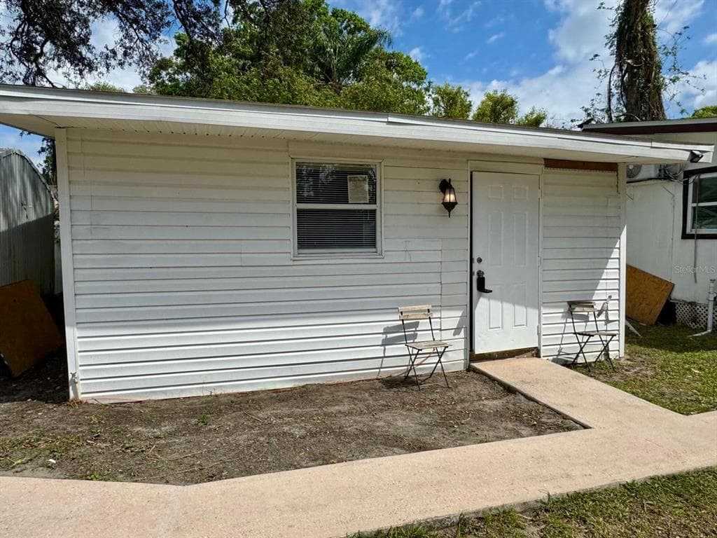 1310 W BURGER STREET UNIT 2 TAMPA, FL 33604