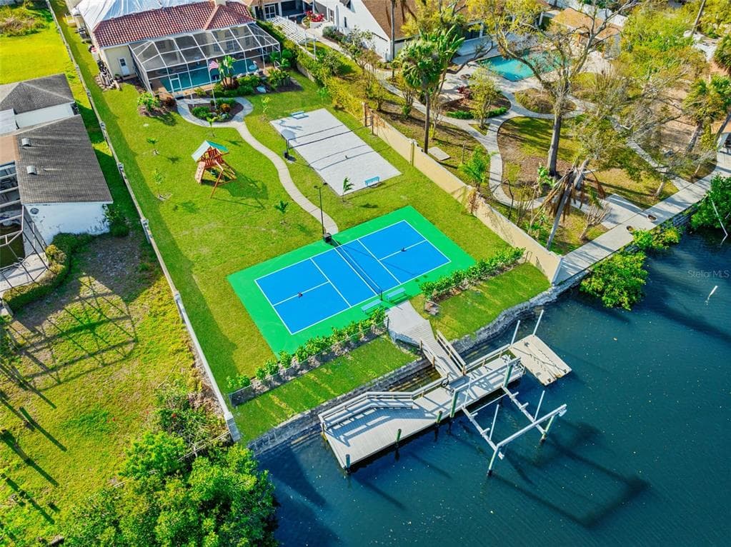 4915 TROYDALE ROAD TAMPA, FL 33615