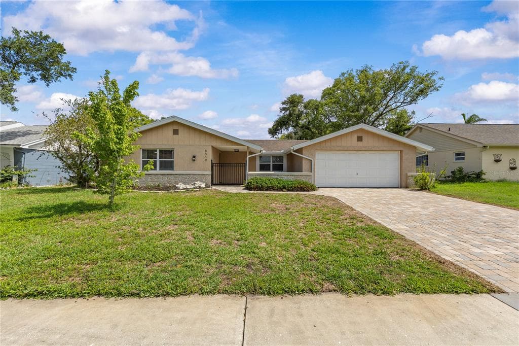8519 ARROWHEAD DRIVE HUDSON, FL 34667