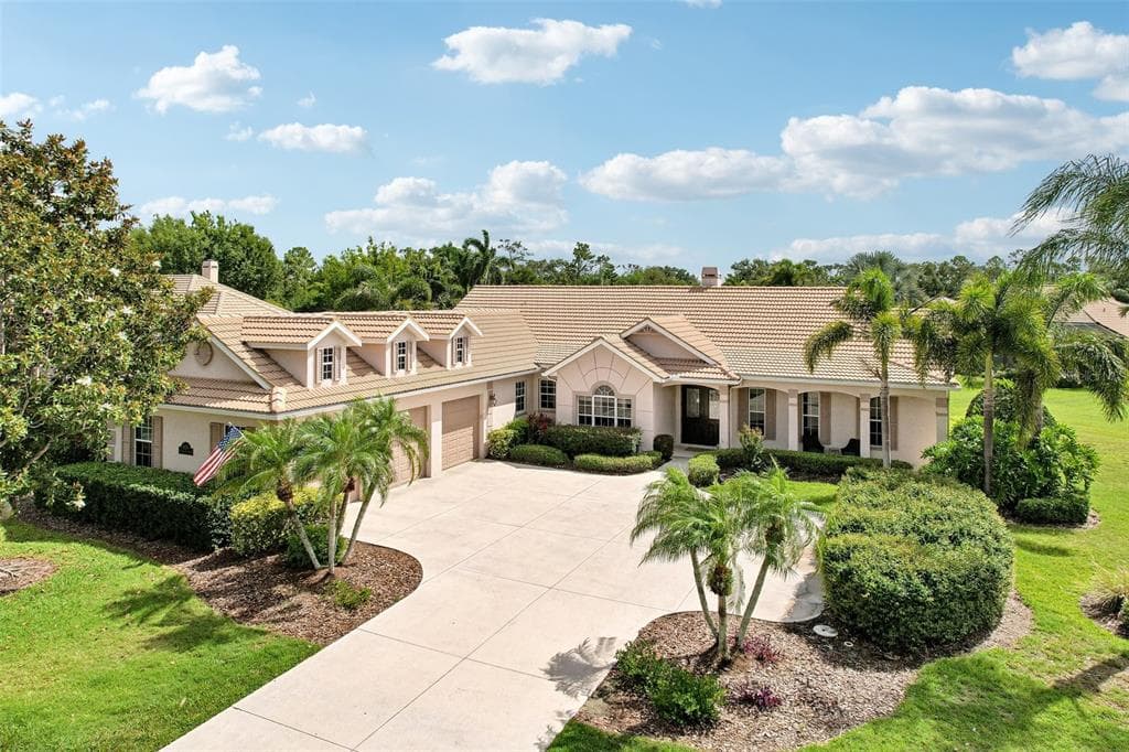 6615 BUTLERS CREST DRIVE BRADENTON, FL 34203