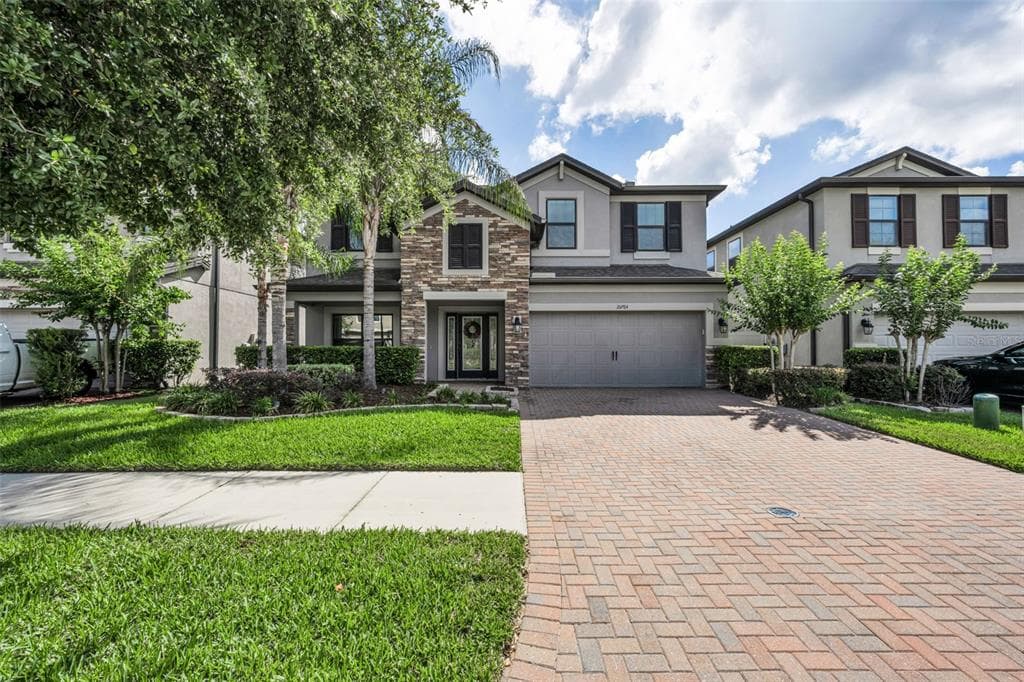 10764 PLEASANT KNOLL DRIVE TAMPA, FL 33647