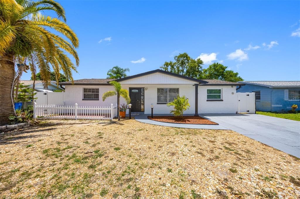 1036 VIKING DRIVE