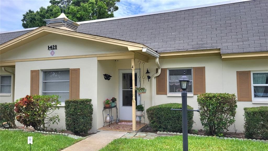 1421 NORMANDY PARK DRIVE UNIT 4 CLEARWATER, FL 33756
