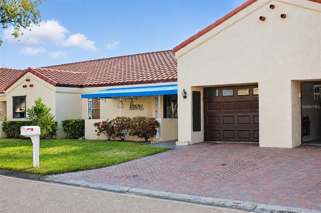 8804 40TH LANE N PINELLAS PARK, FL 33782