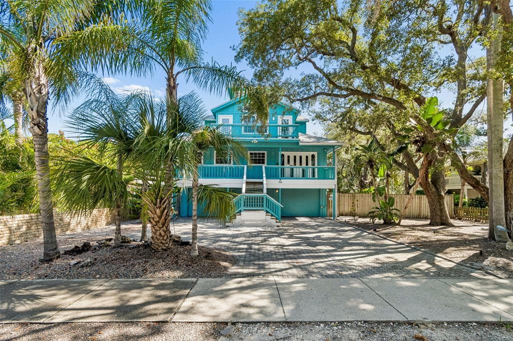 416 TENNESSEE AVENUE CRYSTAL BEACH, FL 34681