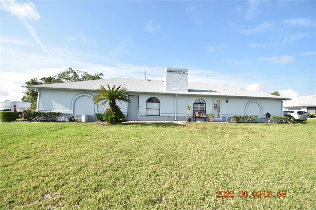 23223 CLUB VILLAS DRIVE UNIT 23223 LAND O LAKES, FL 34639