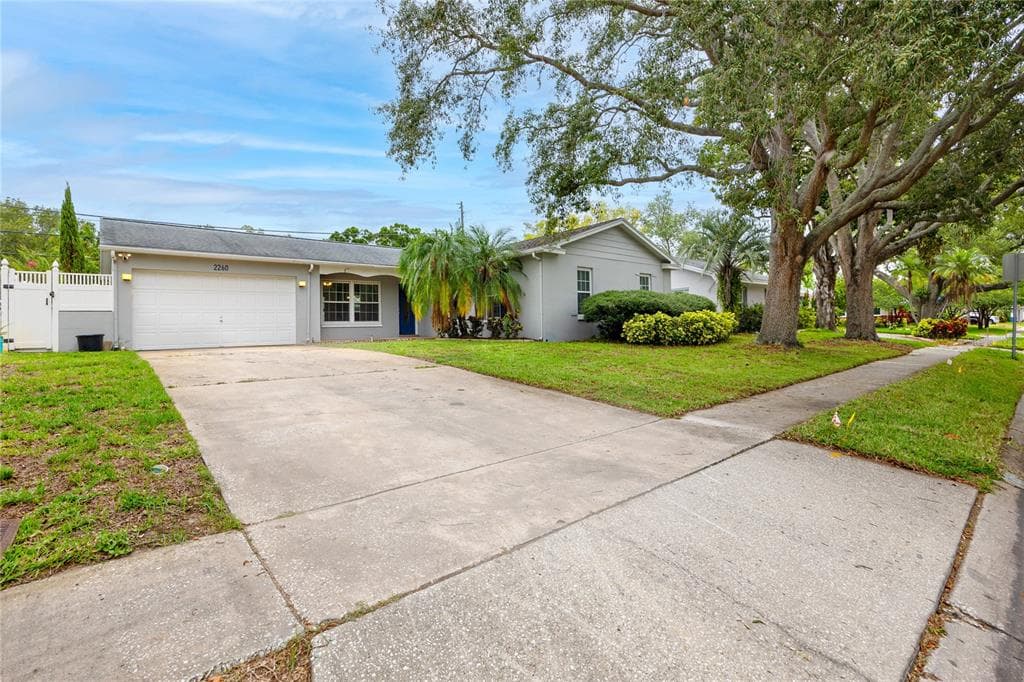 2260 HARN BOULEVARD CLEARWATER, FL 33764