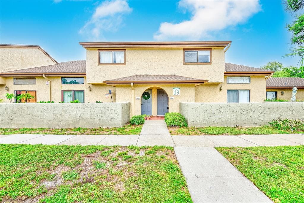 6262 142ND AVENUE N UNIT 1302 CLEARWATER, FL 33760