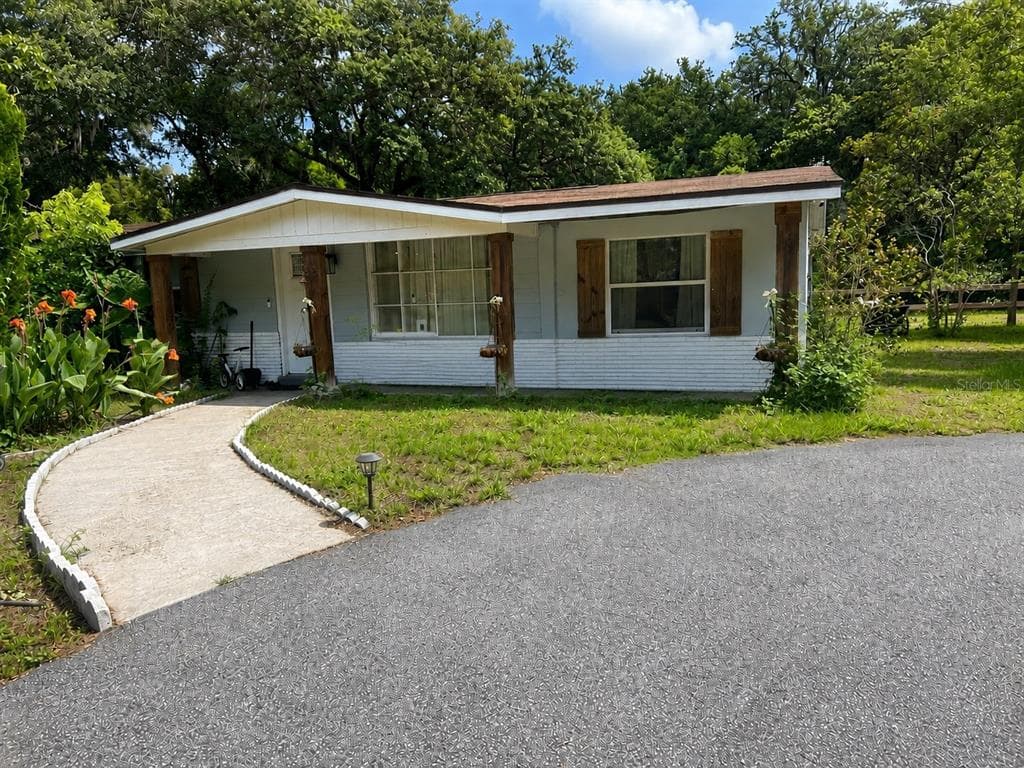 3810 AUTUMN PALM DRIVE ZEPHYRHILLS, FL 33541