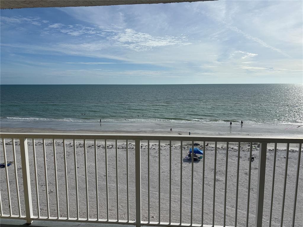 19236 GULF BOULEVARD UNIT 402 INDIAN SHORES, FL 33785