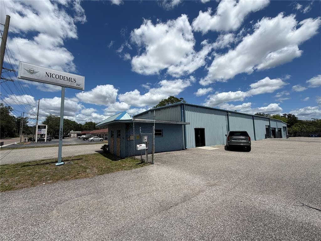 15921 N FLORIDA AVENUE LUTZ, FL 33549