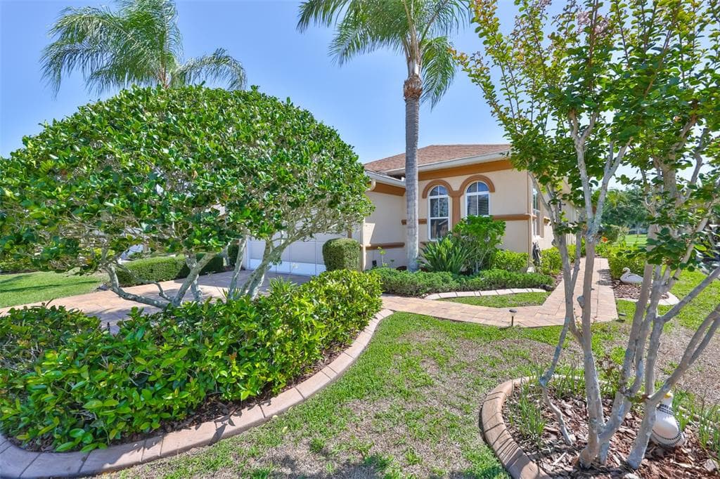 1917 STERLING GLEN COURT SUN CITY CENTER, FL 33573