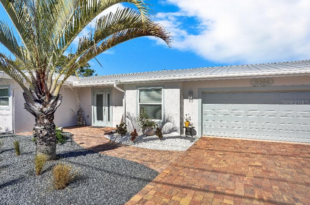 10308 SANDPIPER ROAD W BRADENTON, FL 34209