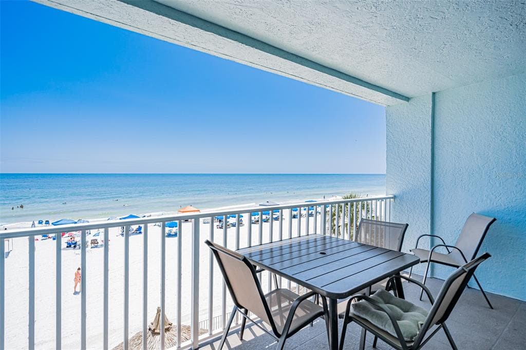 17200 GULF BOULEVARD UNIT 202 NORTH REDINGTON BEACH, FL 33708