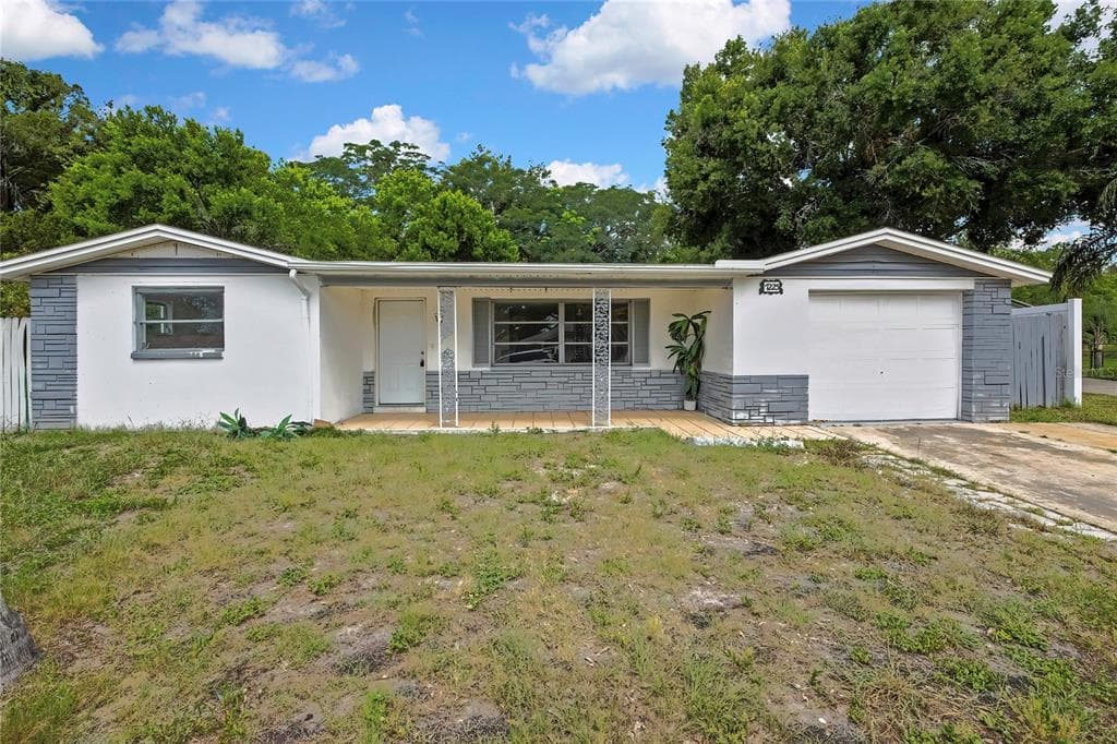 7225 SEASHORE DRIVE