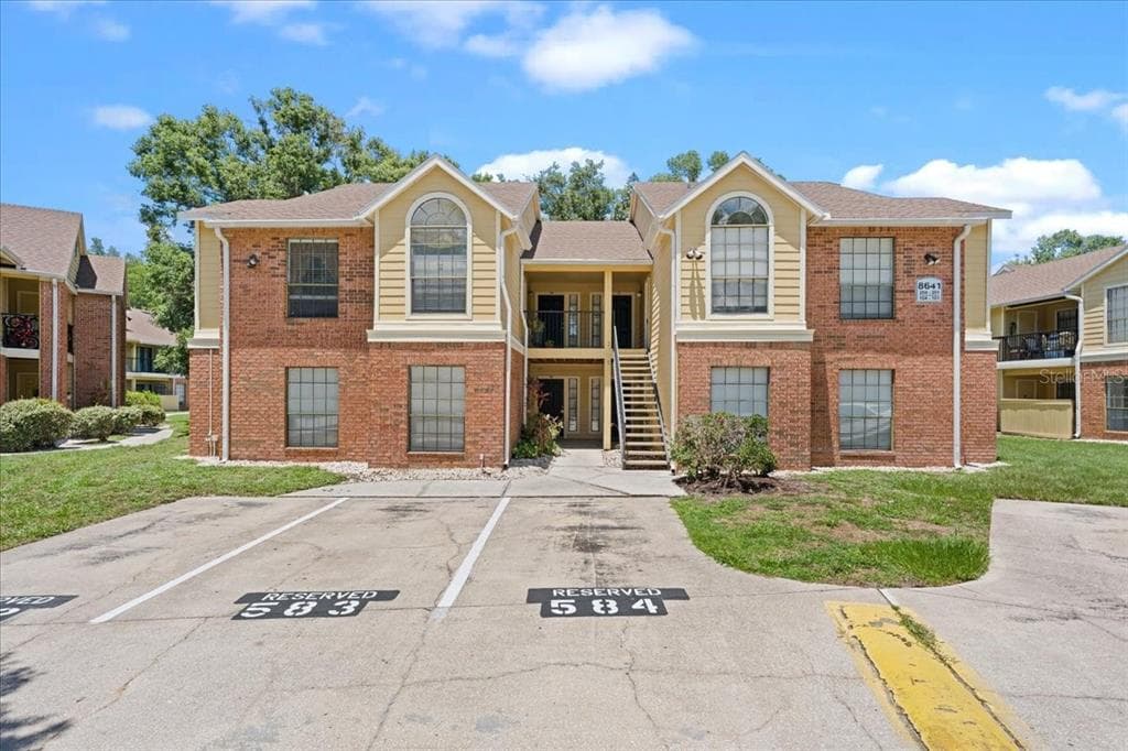8641 FANCY FINCH DRIVE UNIT 102 TAMPA, FL 33614