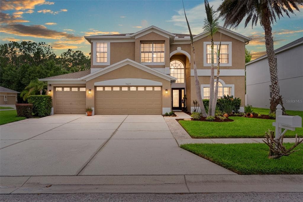 7627 RATHDOWN LANE WESLEY CHAPEL, FL 33544