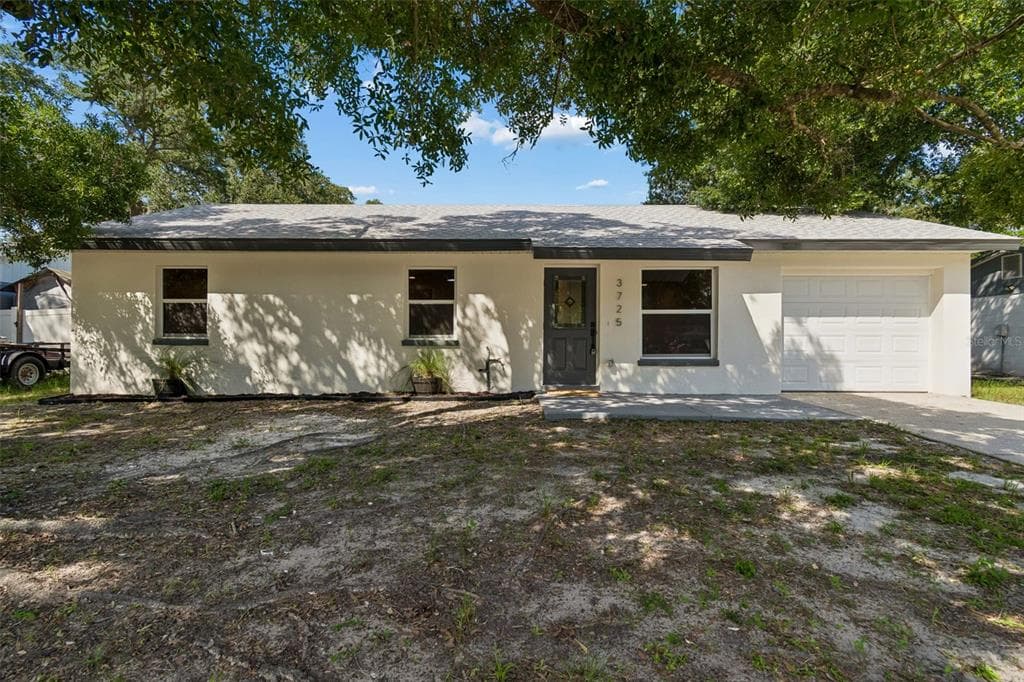 3725 AMBERMIST DRIVE TAMPA, FL 33619