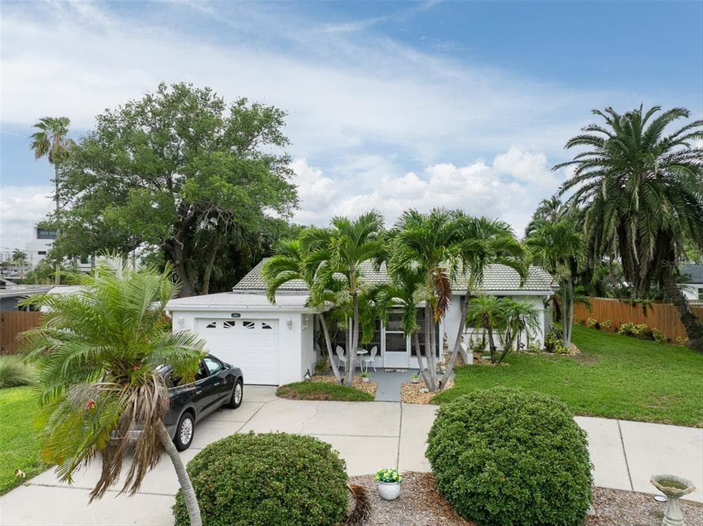 55A DOLPHIN DRIVE