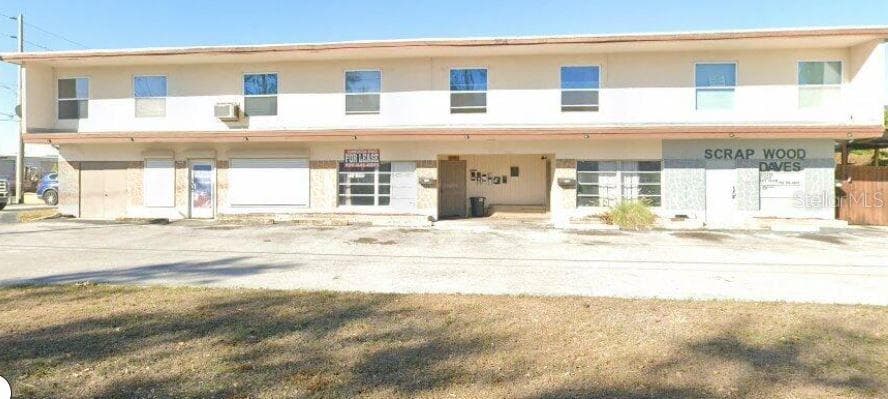 2440 25TH STREET N Apt 1
