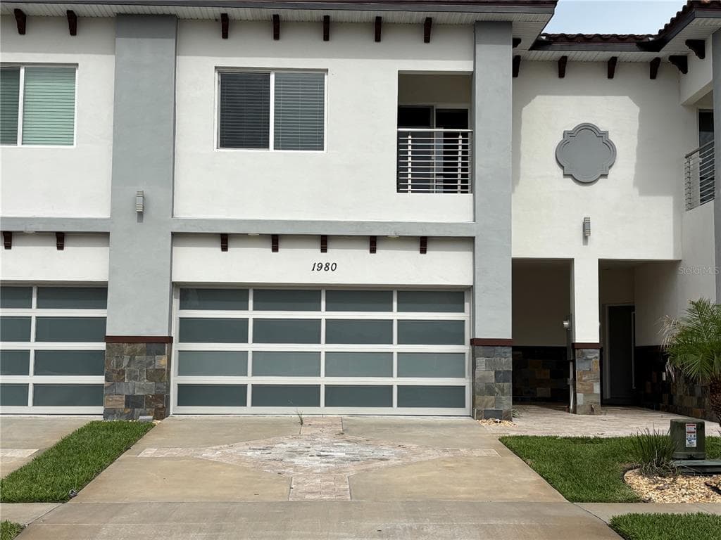 1980 GREENBRIAR TERRACE