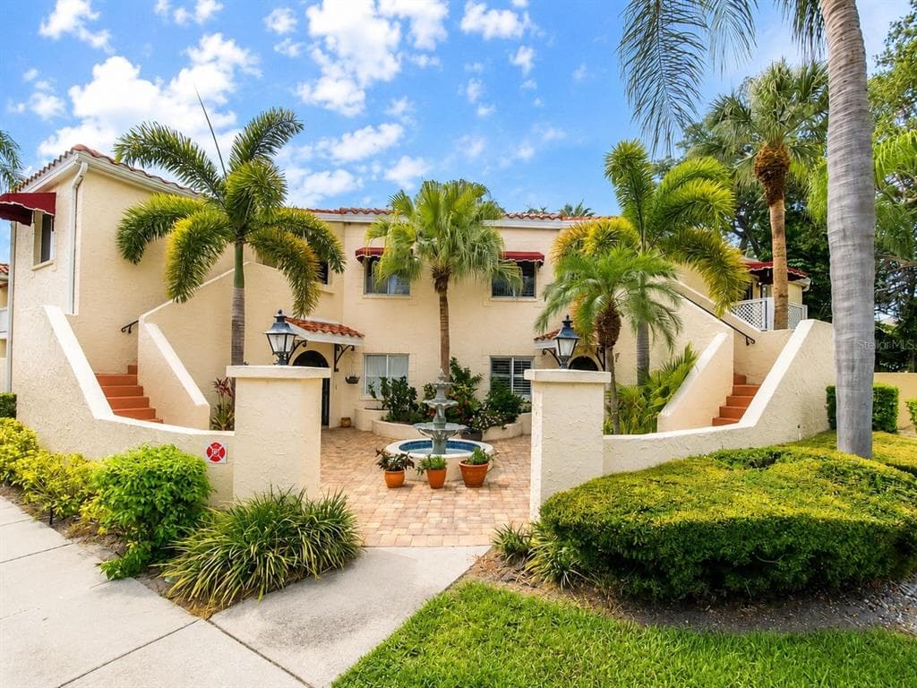 6101 34TH STREET W UNIT 7H BRADENTON, FL 34210
