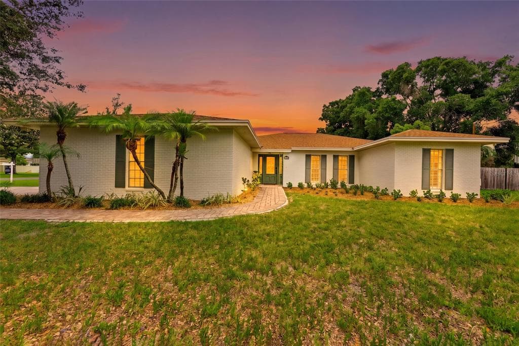 7202 SPRING VALLEY DRIVE TAMPA, FL 33615
