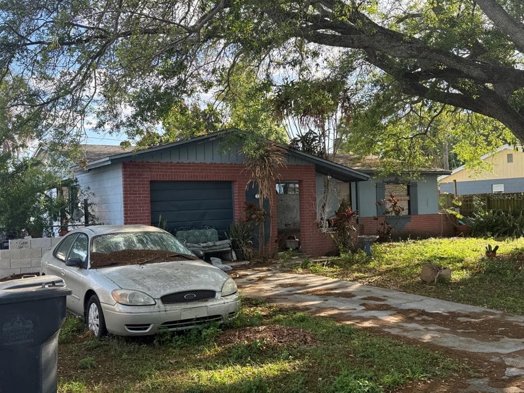 7413 ARIPEKA DRIVE TAMPA, FL 33619