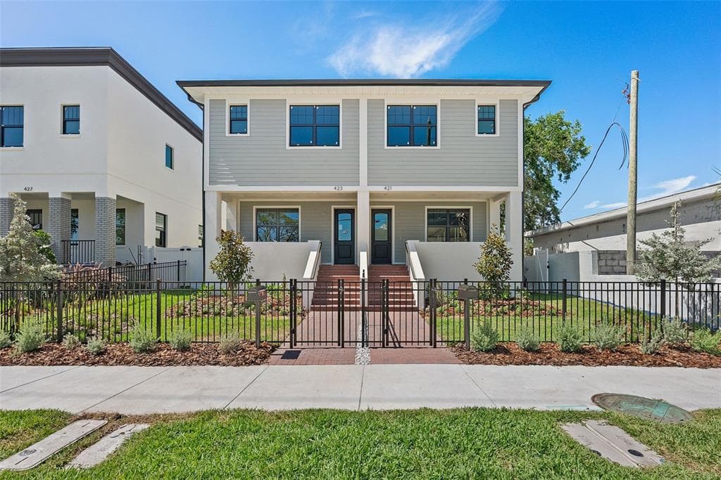 423 11TH AVENUE S ST PETERSBURG, FL 33701