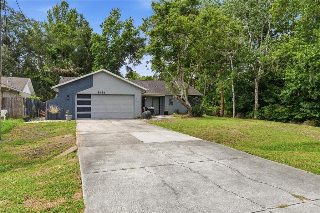 8464 W BRADSHAW STREET HOMOSASSA, FL 34448